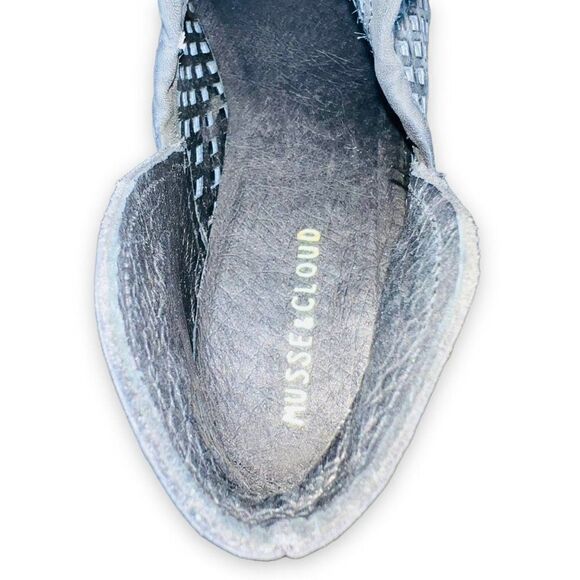 Musse & Cloud Network Perf Ankle Bootie Distressed Black Women's 7 - Picture 9 of 11